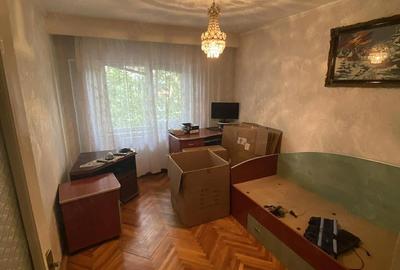 Apartament cu 4 camere decomandat în Carpați 2 - 15