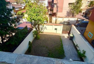 Casă individuală cu 10 camere cu Canalizare în Parcul Carol - 30