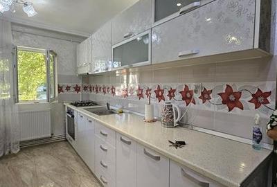 Apartament de vanzare cu 2 camere Parter in Onesti zona de sus,bloc nou - 2