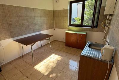 Apartament cu 2 camere decomandat în Eroii Revoluției - 5