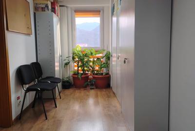 Spațiu comercial, de 62 mp, în Centrul Civic - 2