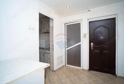Apartament decomandat 3 camere de vanzare