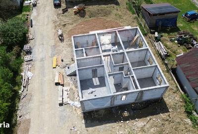 Casă cu 4 camere cu Teren 500 Mp în Central - 11