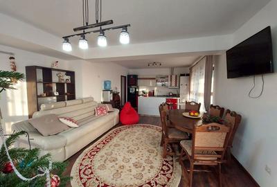 Casă cu 6 camere cu Teren 803 Mp în Cotu Vameș - 9