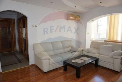 Apartament cu 3 camere semidecomandat, mobilat în Ultracentral - 2