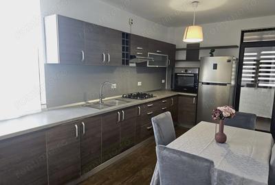 Apartament cu 4 camere decomandat în Geamăna - 4