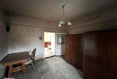 Casă cu 3 camere în Berindan - 2