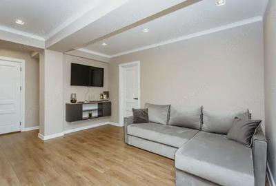 Apartament cu 2 camere decomandat în Florilor