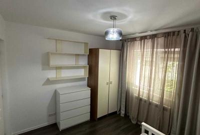 Apartament cu 3 camere decomandat în Central - 3