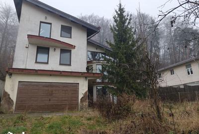 Casă cu 6 camere cu Teren 550 Mp în Bartolomeu - 2