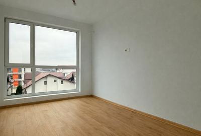 Apartament cu 3 camere semidecomandat în Central - 2