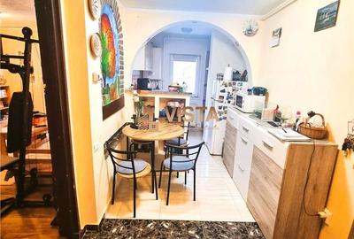 Apartament cu 3 camere decomandat, mobilat în Florilor - 11