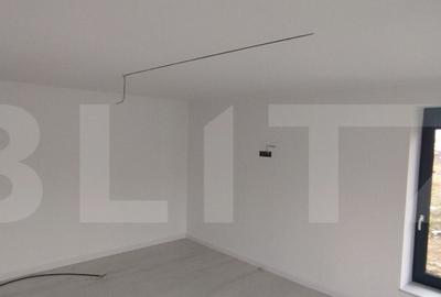 De vanzare casa moderna cu finisaje de lux pe un singur nive - 1