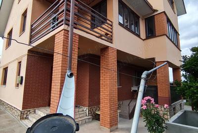 Casa de vanzare - 3