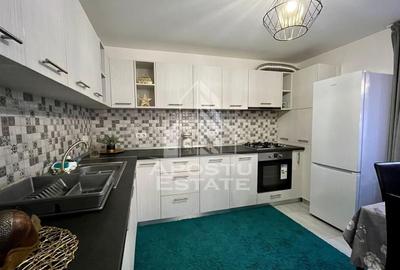 Casa la curte comuna, 4 camere, centrala proprie, complet renovata - 3