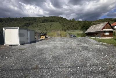 Teren de 5400 mp, în Central - 1