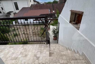 Spațiu comercial, de 150 mp, în Central - 7
