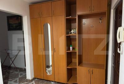 Apartament cu 3 camere de inchiriat, zona Bradet - 1