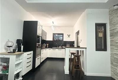 Casa P+1+M in Valu lui Traian - Spatiu si Confort Pentru Familia Ta - 25