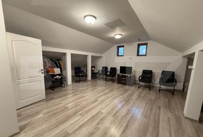 Casă cu 7 camere cu Teren 3173 Mp în Central - 3