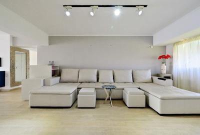 Apartament cu 3 camere semidecomandat în P-ța Unirii - 13