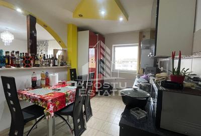 Apartament cu 3 camere semidecomandat, mobilat în Girocului - 2