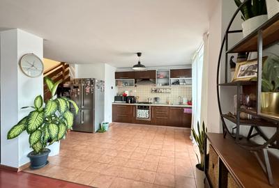 Cocheta si incapatoare P+M,in zona linistita de case,strada lata,teren generos - 2