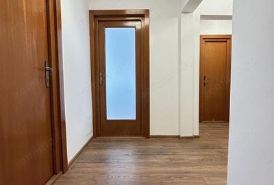 Apartament cu 3 camere decomandat, mobilat în Est - 5