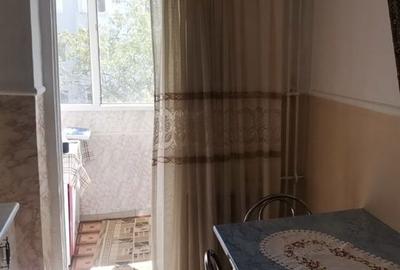 Apartament cu 3 camere decomandat în Exterior Est - 5