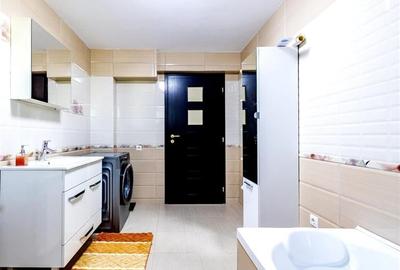 Rezidenta mobilata si echipata, cu lumina naturala, verdeata, vedere munte - 43