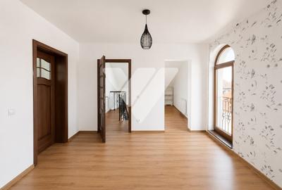 Casă individuală cu 7 camere cu Teren 380 Mp în Central - 13