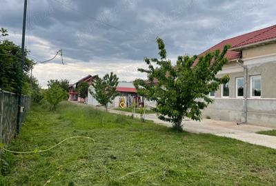 Casă cu 6 camere în Urleta - 6