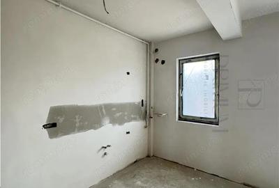 GIROC - 1 CAMERA - ETAJ INTERMEDIAR - SPATIOS - PARCARE INCLUSA - 1