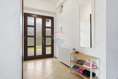 Casă cu 5 camere cu Teren 757 Mp în Hlincea - 2