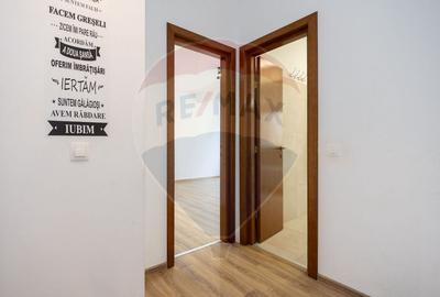 Apartament cu 2 camere decomandat, mobilat în Tractorul - 4