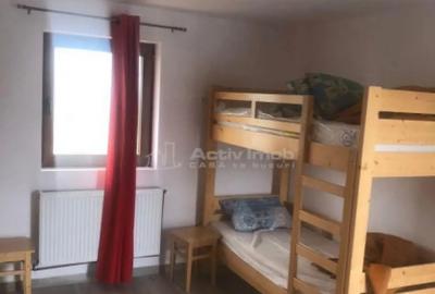 Casă cu 10 camere cu Teren 300 Mp în Cristian - 2