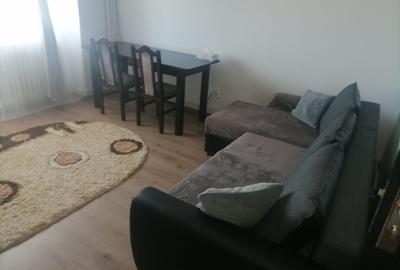 Apartament cu 3 camere decomandat în Păcurari - 1