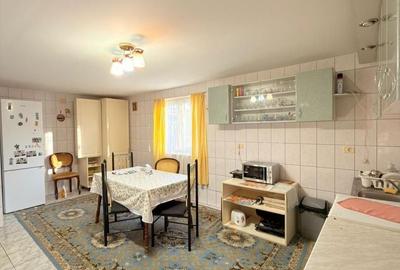 Casă individuală cu 5 camere cu Canalizare în Girocului - 12