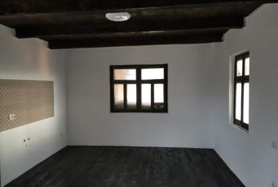 Vând casă la țară în comuna Bulzeștii de Sus, sat Tomnatec, Muntii Apuseni - 4