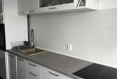 Apartament cu 3 camere decomandat în Calea București - 1