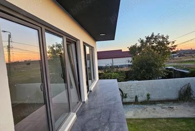 Vila de vanzare in Navodari! - 7