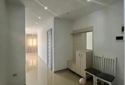 Apartament cu 3 camere decomandat în Central - 2