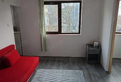 Apartament cu 2 camere decomandat în Central - 2