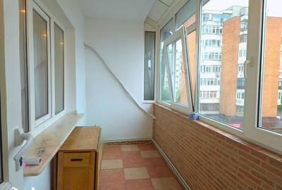 Apartament cu 4 camere, mobilat în Central - 7
