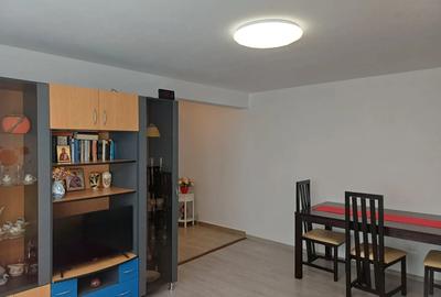 Vand apartament renovat 2 camere - 2