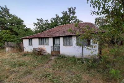 Casă cu 4 camere în Fâlfani - 3