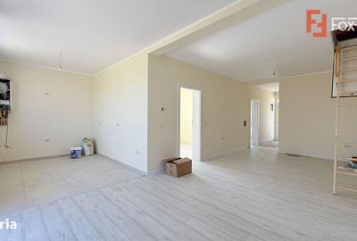 Casă cu 3 camere cu Teren 236 Mp în Remetea Mare