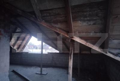 Casa la rosu de vanzare, 257 mp, zona Valea Voievozilor - 12