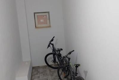 Spatiu comercial - vis a vis de Hilton - 8