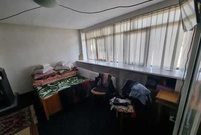 A 33 Proprietarul vinde casa energiei gara construita acum 3 an din caramida , - 2